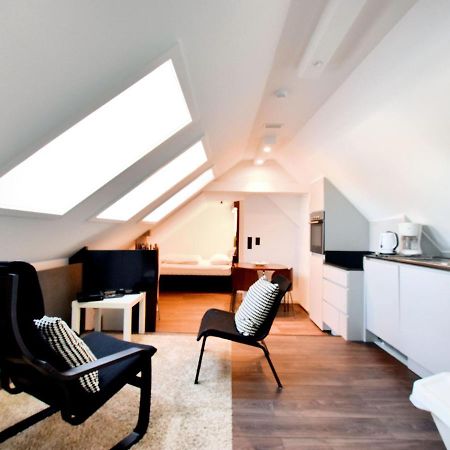 Modern And Cozy Studio In A Former Coach House Robertville Zewnętrze zdjęcie