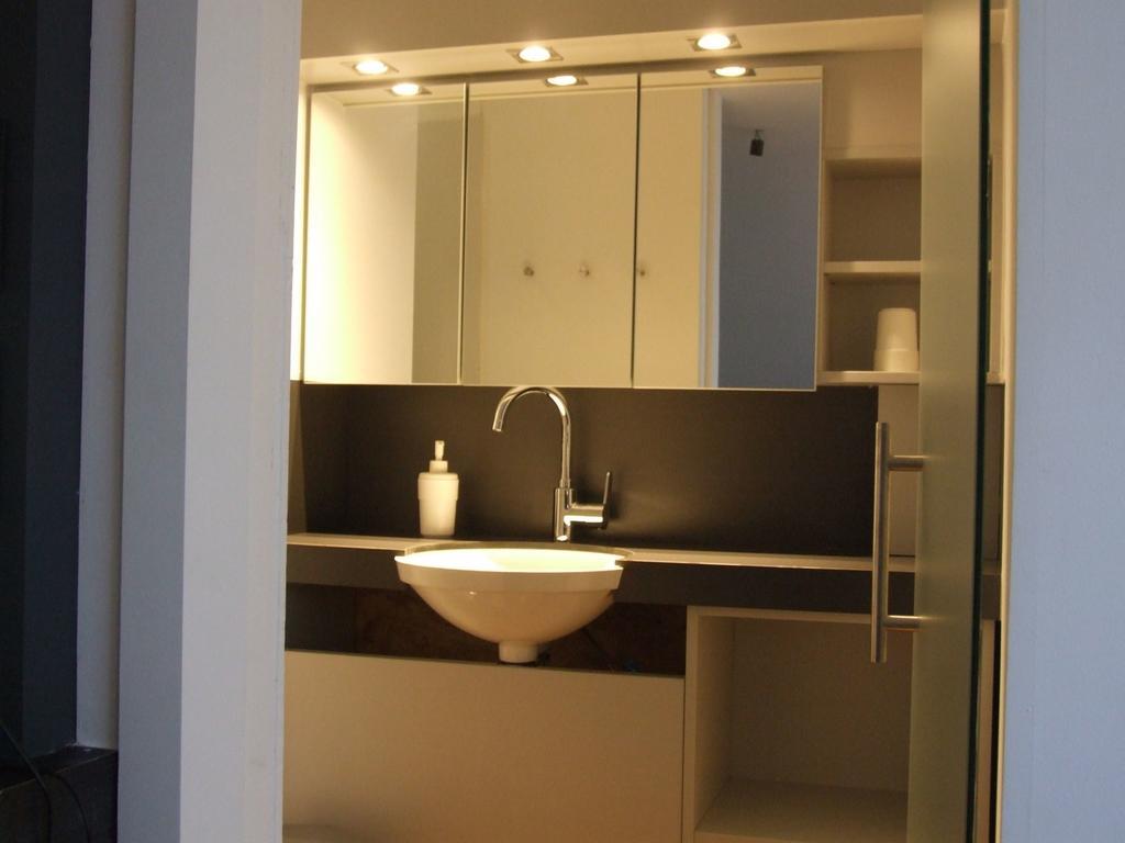 Modern And Cozy Studio In A Former Coach House Robertville Zewnętrze zdjęcie