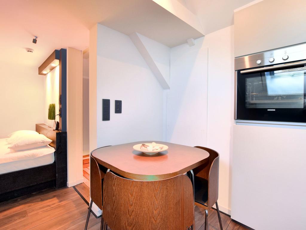 Modern And Cozy Studio In A Former Coach House Robertville Zewnętrze zdjęcie